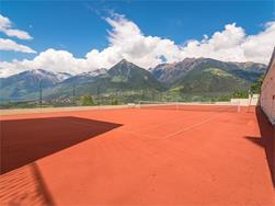 Taushof - tennis courts
