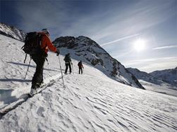 Scialpinismo: escursione sul ghiacciaio della Val Senales