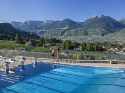 Lido Schenna panorama outdoor pool