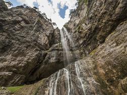Hiking to the San Felice Waterfalls