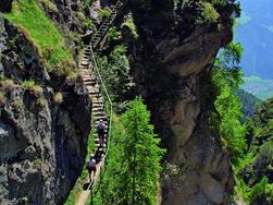 Alta Via di Merano: Escursione nella Gola di 1.000 gradini