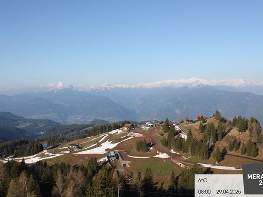 Uitzicht op het bergstation - Meran 2000