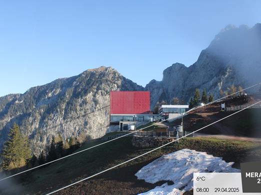 Stazione a monte della funivia di Merano 2000