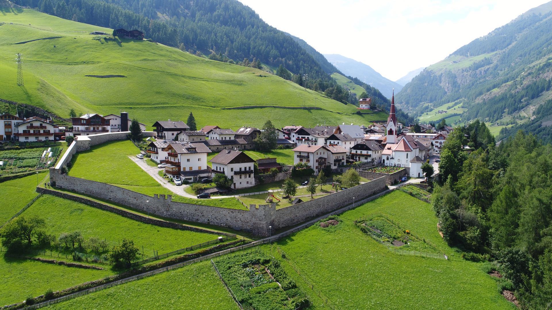 landschaft-karthaus-sommer-schnalstal-fg