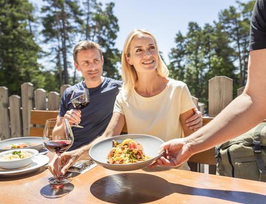 Una sosta in uno dei ristoranti di Avelengo, Verano e Merano 2000 promette delizie culinarie
