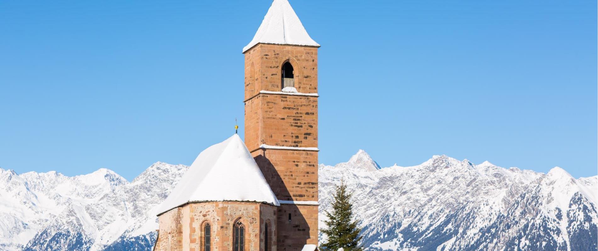Sehenswuerdigkeit-St.-Kathrein-Winter-Hafling-Voeran-Meran2000-sm