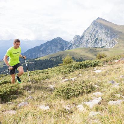 Ultra Läufer Peter Kienzl aus Hafling trainiert in Hafling, Vöran und Meran 2000