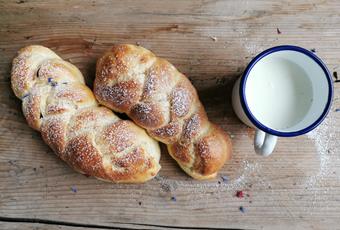 Treccia di pan brioche