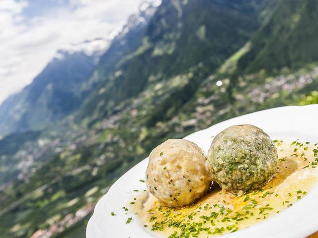 Essen-und-Trinken-Knoedel-Schenna-kp[2]