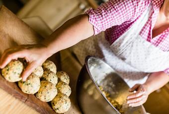 Tyrolean dumplings (Knödel)