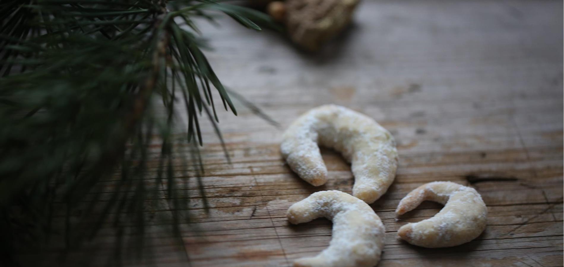 Vanilla Crescent Cookies