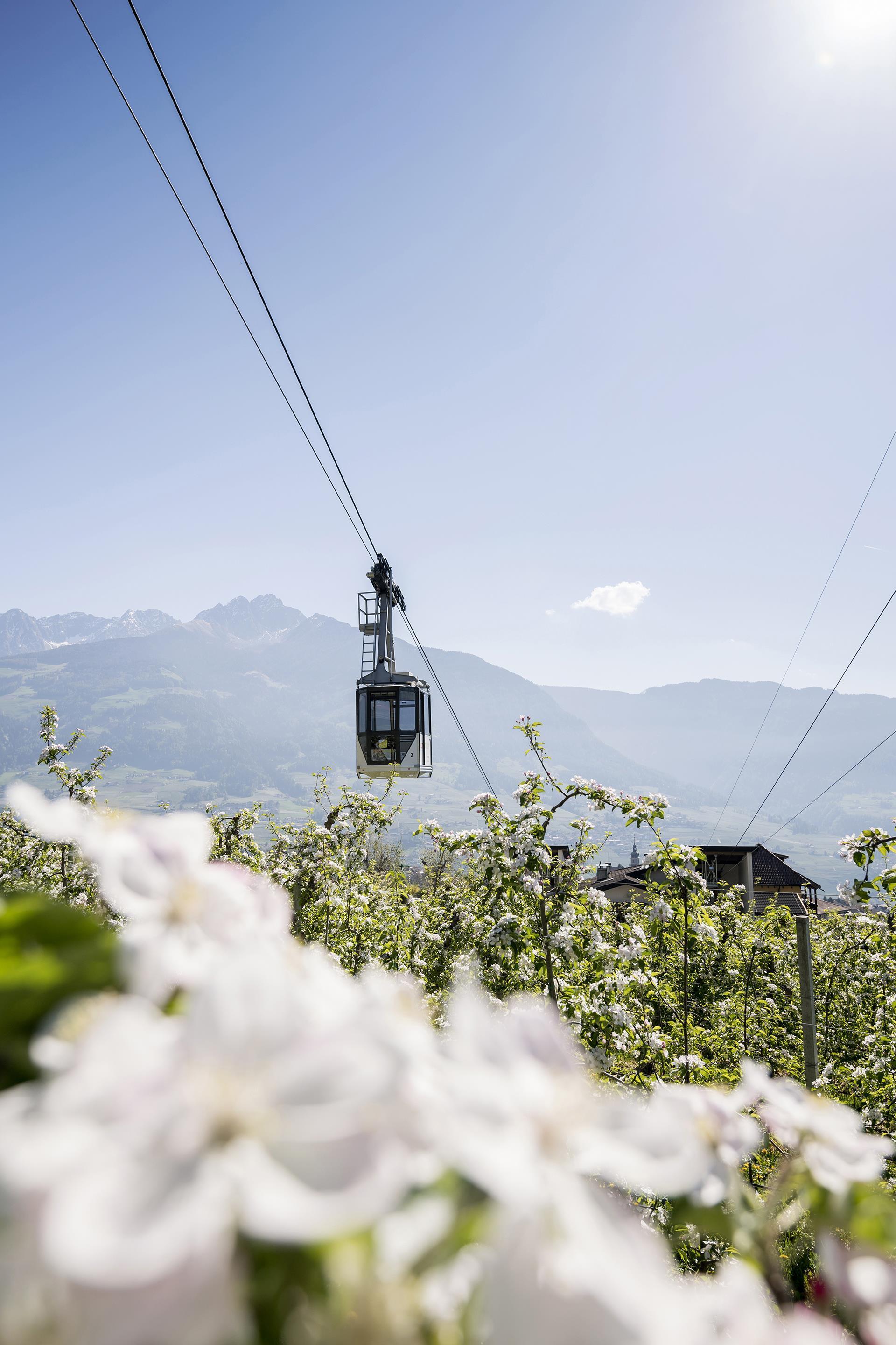 Aktivurlaub-Seilbahn-Hochmuth-Dorf-Tirol-af