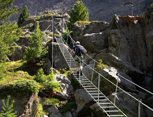 klettersteig-schnalstal-larix-alpin-arena-hannah-huetter-5
