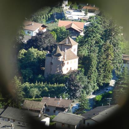 Telescopes - a focus on architecture in Parcines and Rablà