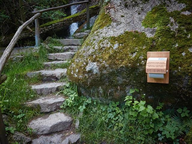 klorolle-klopapier-nachhaltigkeit-umweltartprojekt-toiletpaper-tourismusverein-partschins-karin-thaler-18