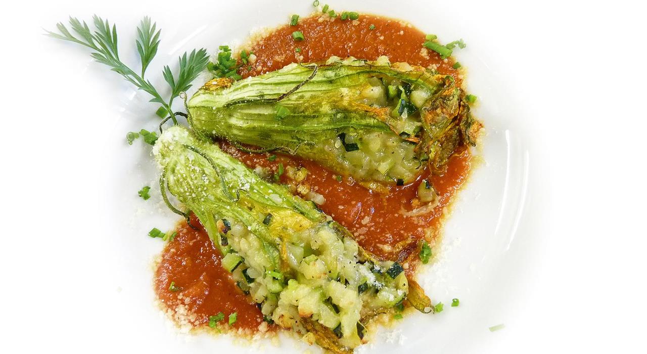 Gefüllte Zucchiniblüten