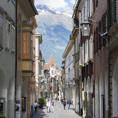 Die Laubengasse in der Meraner Altstadt