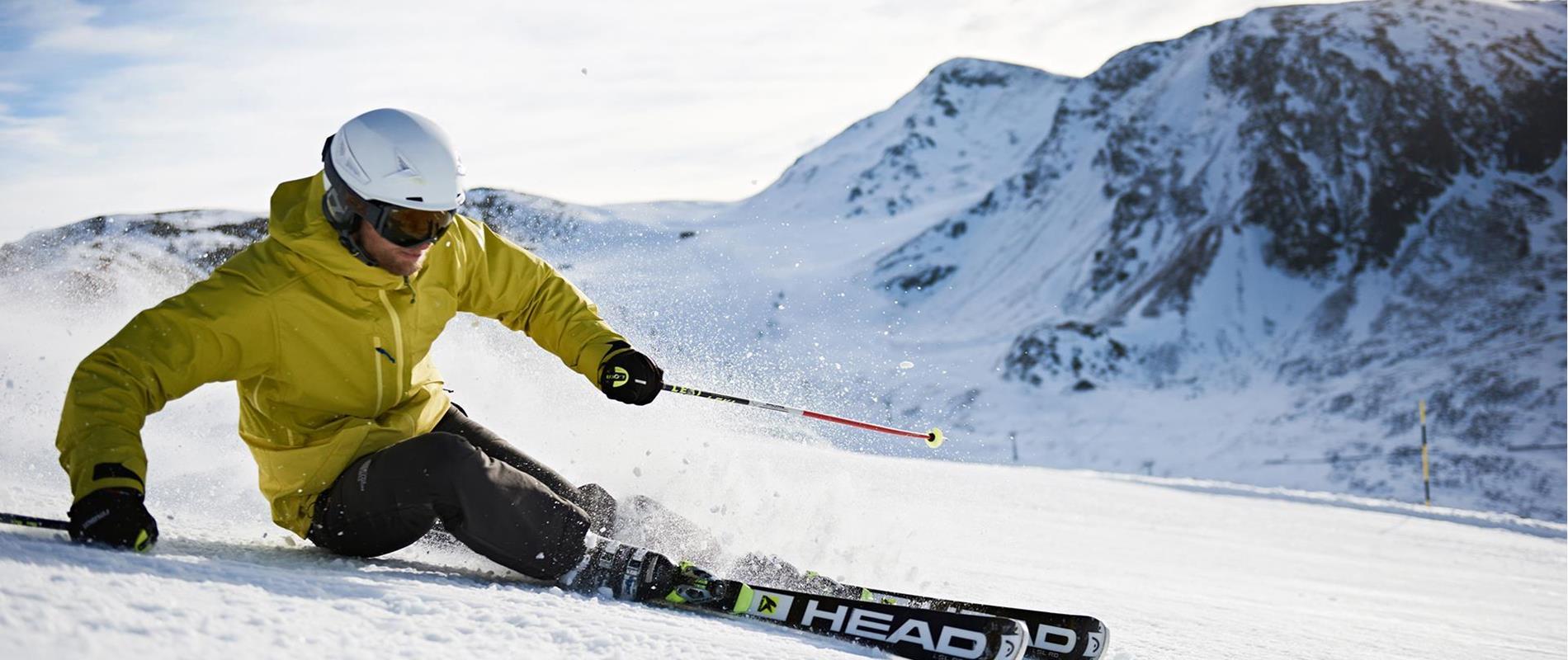 Skiing-Skier-Avelengo-Verano-Merano2000-mf