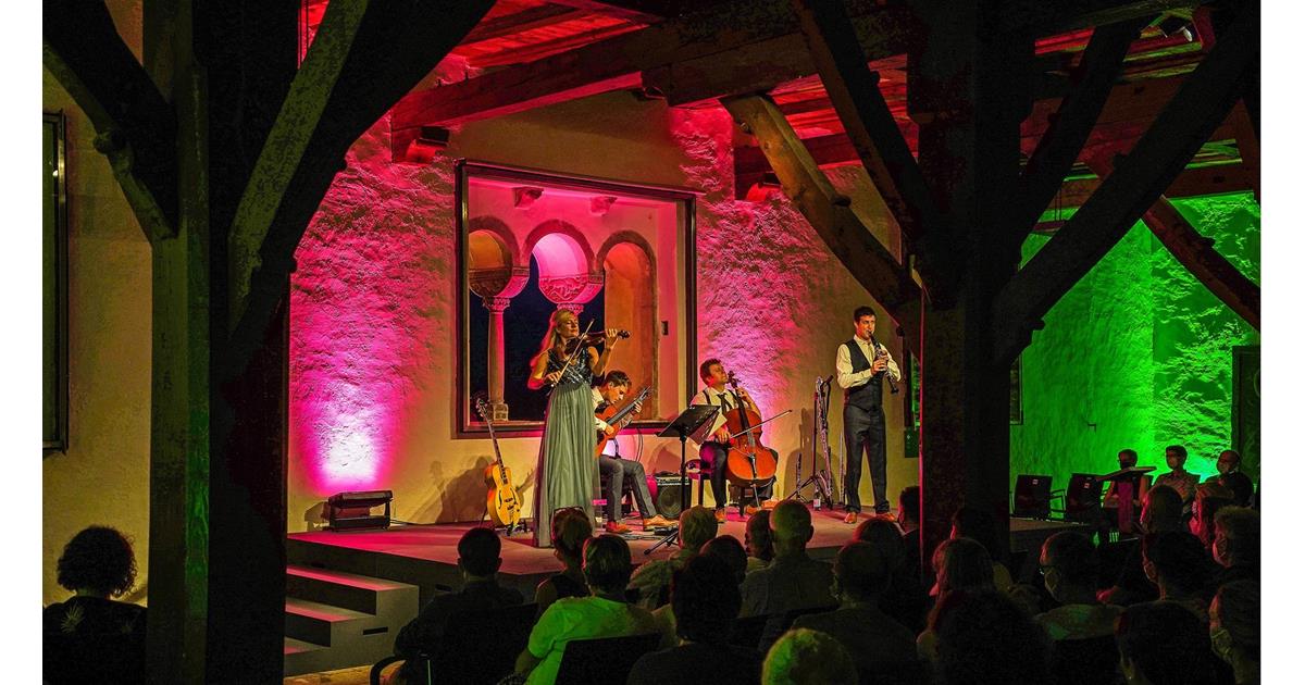Soireen auf Schloss Tirol