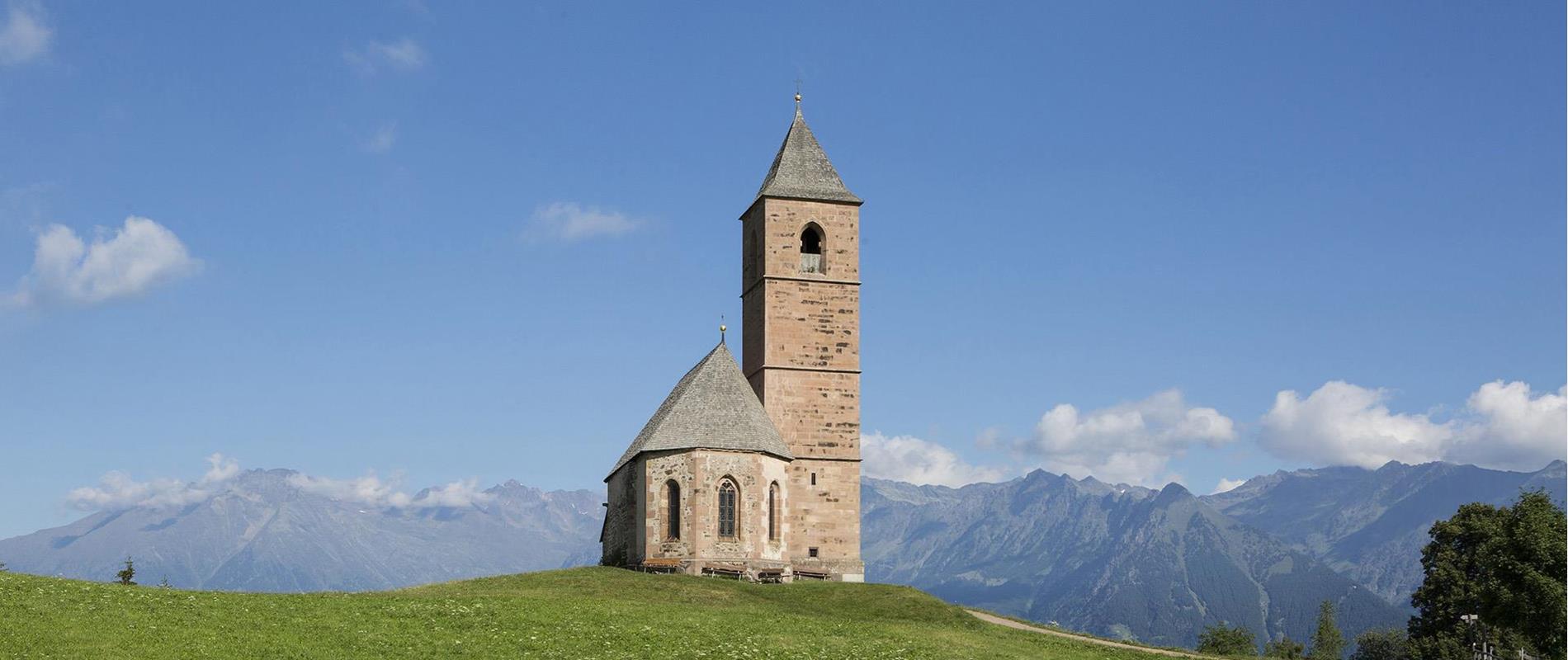 Points-of-interest-St.-Kathrein-Church-Avelengo-Verano-Merano2000-ml
