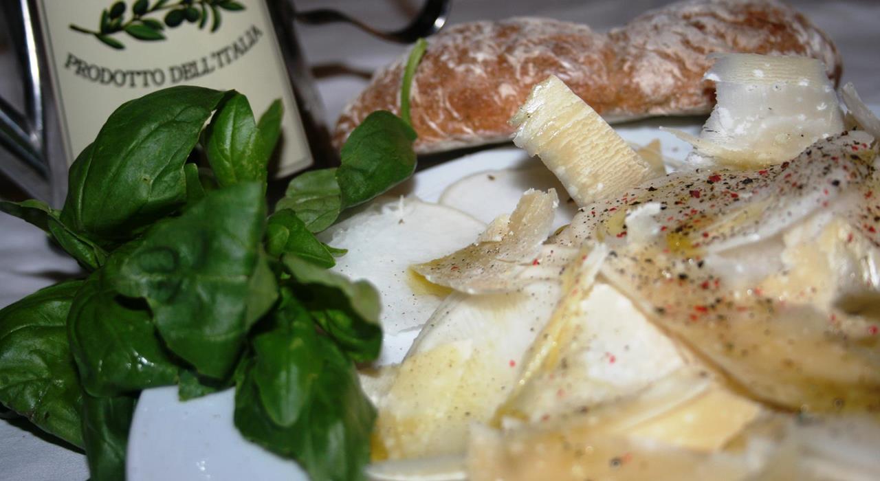 Radish with Parmesan Slices and Olive Oil