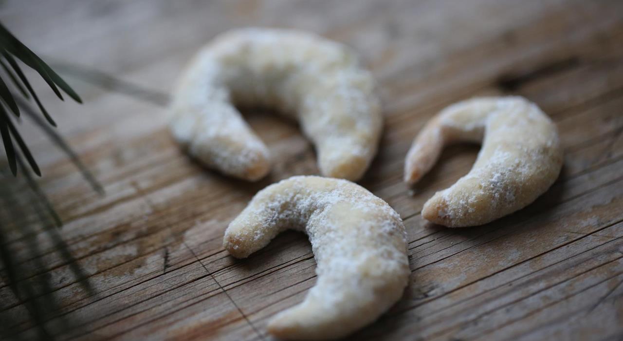 Vanilla Crescent Cookies