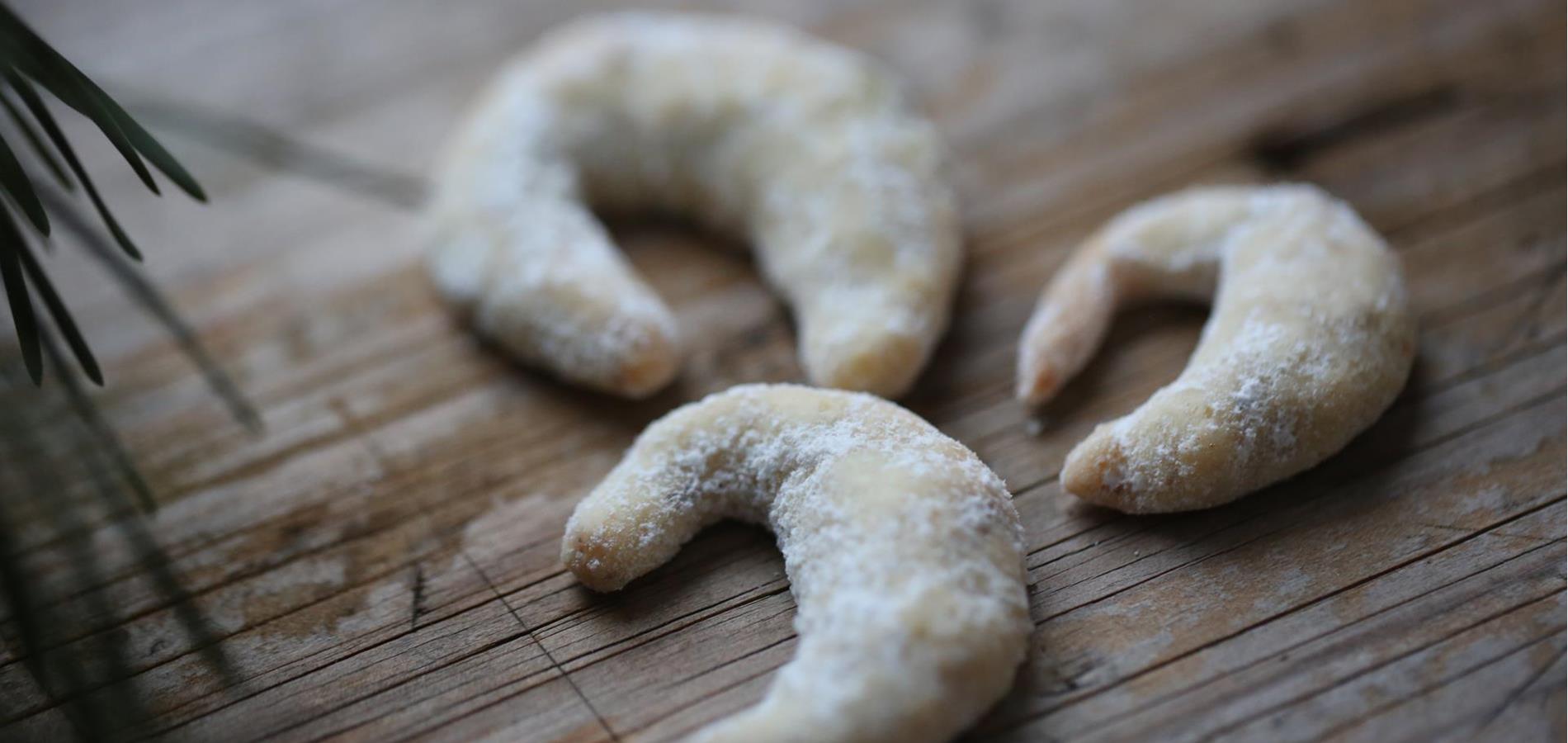 Vanilla Crescent Cookies