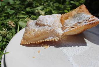 Krapfen mit Amaretto-Kaffee Füllung