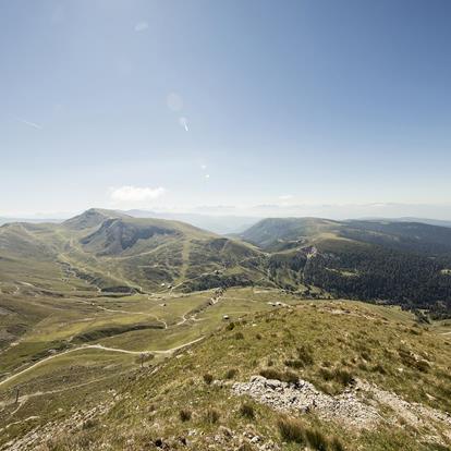 Tschögglberg - the large high plateau between Meran and Bozen