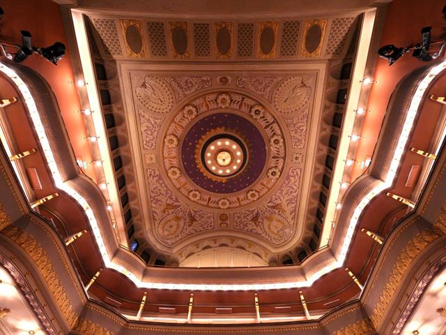 Stadttheater-Detail-Meran-GM
